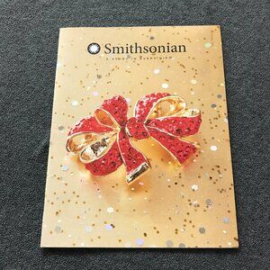 Smithsonian Holiday Catalog 2023 A STORY IN EVERY GIFT